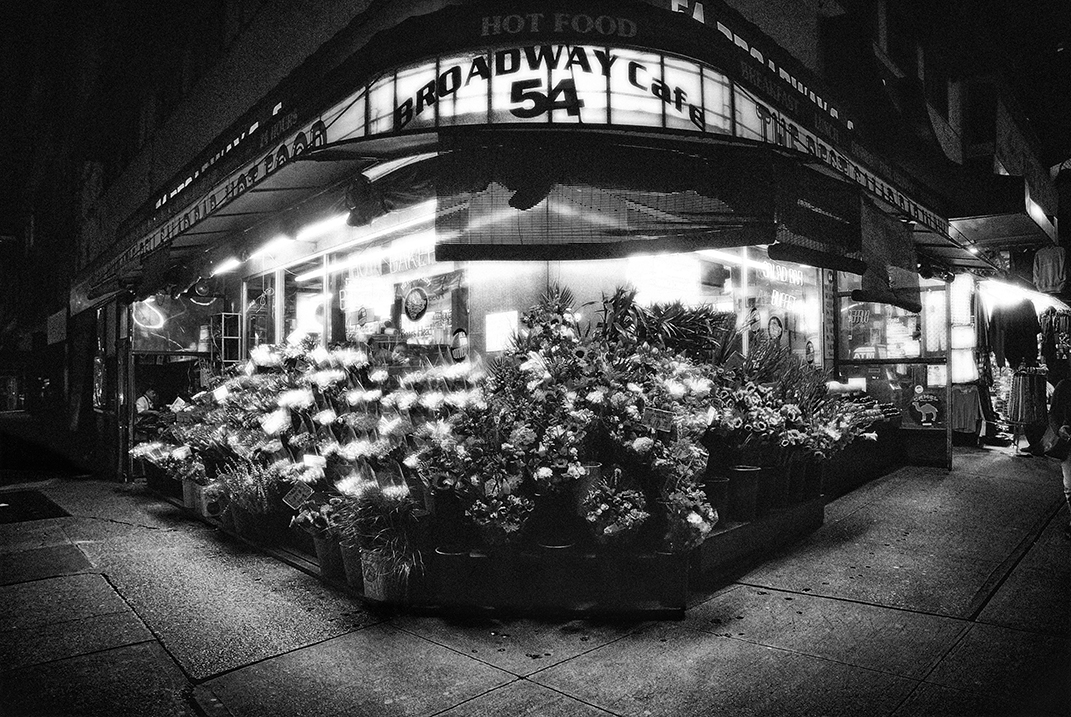 54 Broadway Cafe